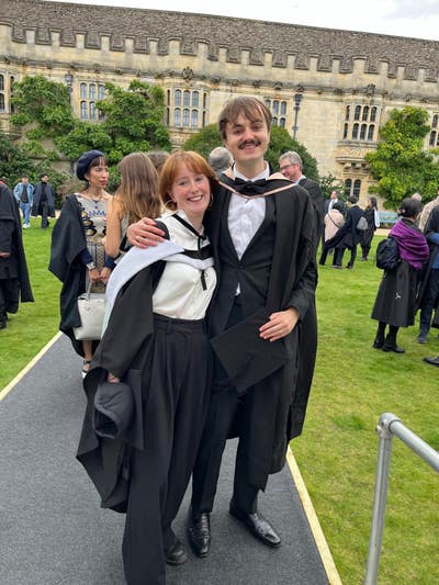 Professional seeking Manchester room or buddy-up Main Photo