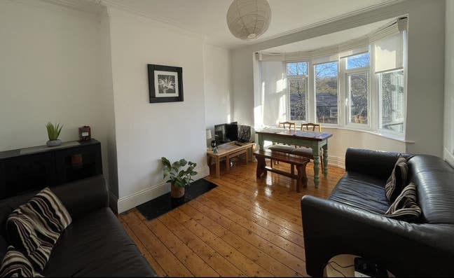 3 bedrooms house -High West Jesmond (NE2) Main Photo