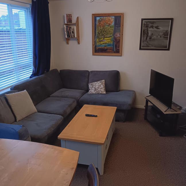 Double Bedroom in Central Loc. with Free Parking Main Photo