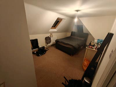 1 Double Bedroom in a two Bed flat share. Main Photo