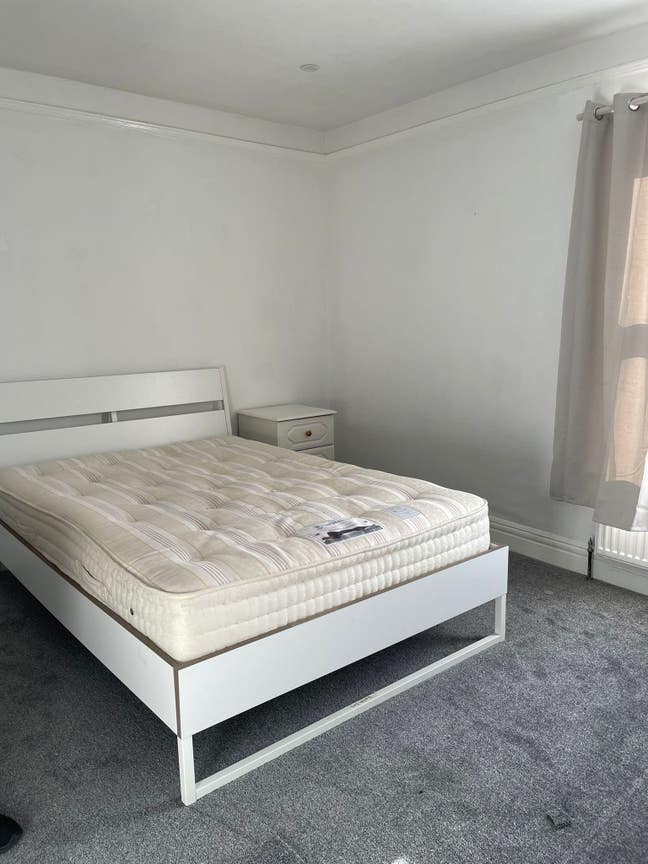 Double Room in Park Gate Main Photo