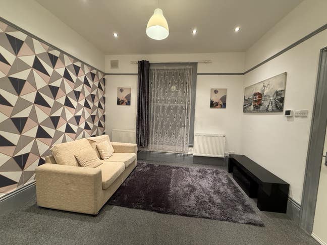 NEW One Bed Flat *All Bills Included* London E7  Main Photo