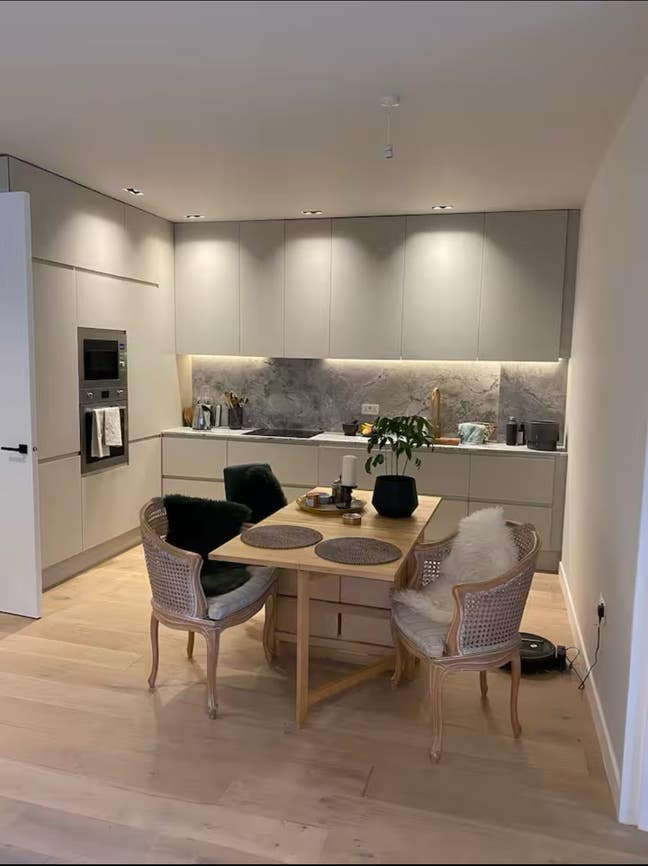 Stylish home in Ealing Common. Short or long Term  Main Photo