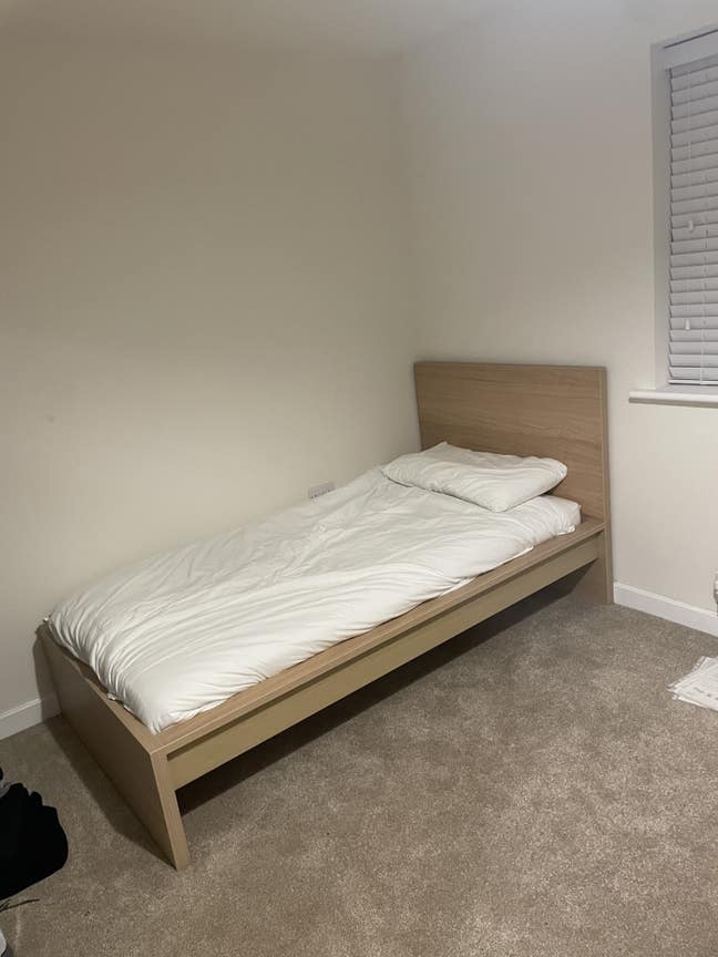 Room for rent Main Photo