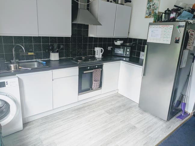 Big Double room in Willesden Green  Main Photo
