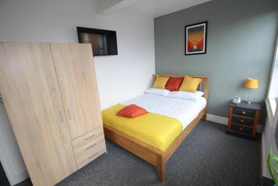 🏡 Decent Ensuite Double Room! Main Photo