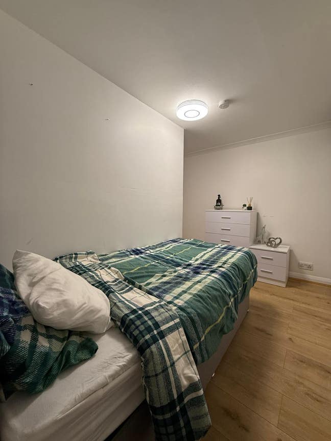 Single Room near Canal in Haggerston / Zone 2 Main Photo