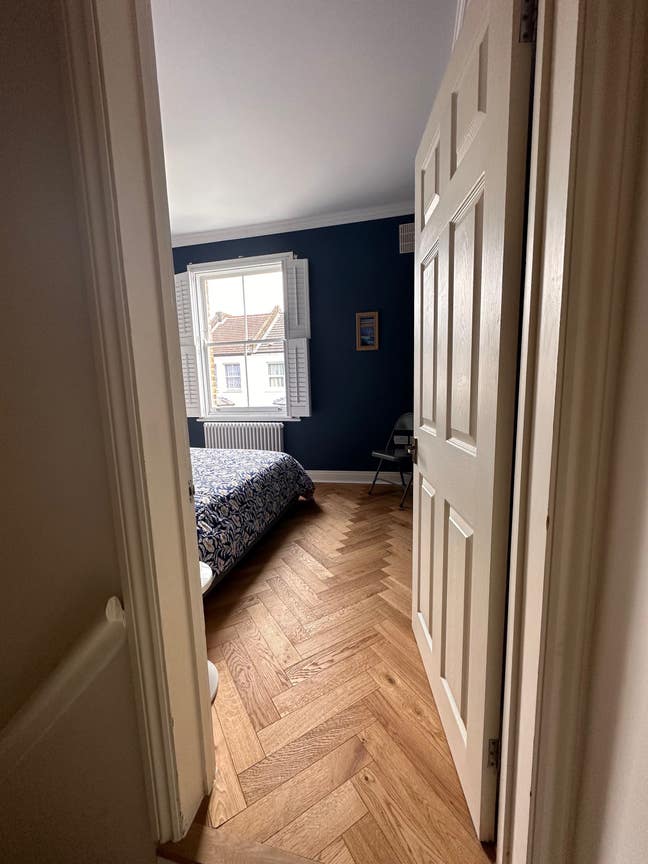En-suite spacious double room in N15 Main Photo