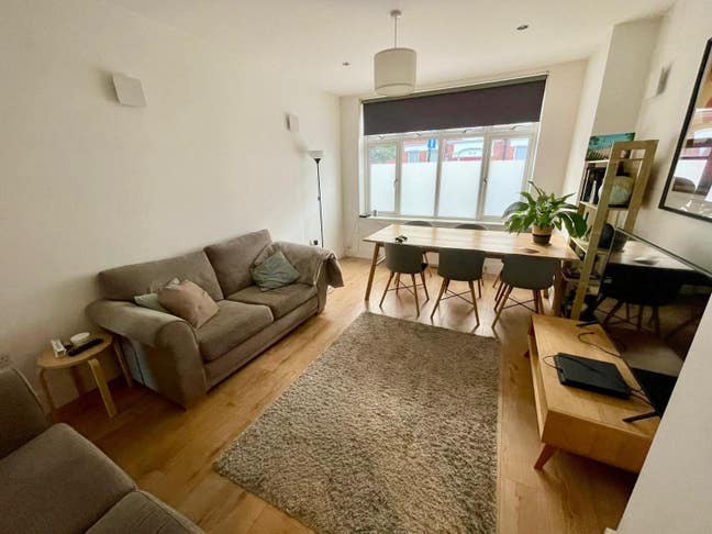 Spacious en-suite bedroom in Camberwell  Main Photo