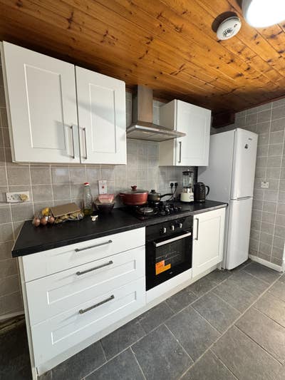  4-Bedroom Mid-Terrace ANFIELD L5 Main Photo