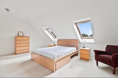 Spacious Double Room with Private En-Suite   Main Photo