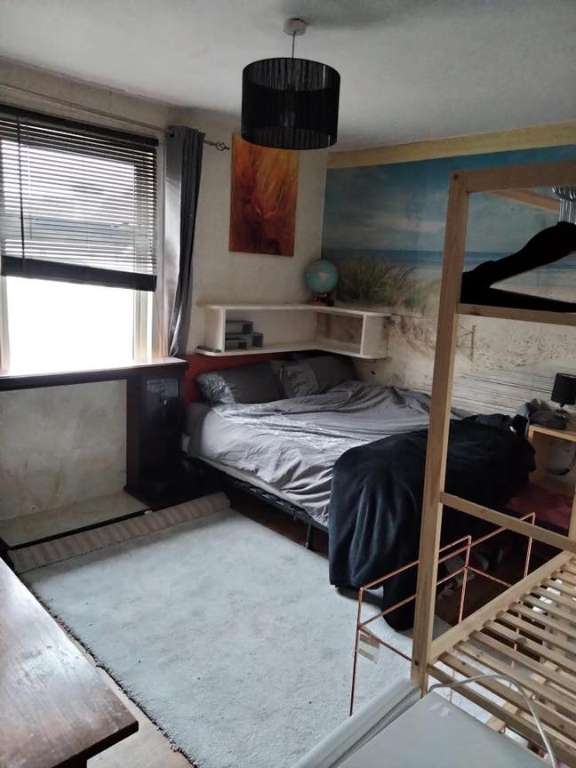 Very spacious double with individual shower  Main Photo