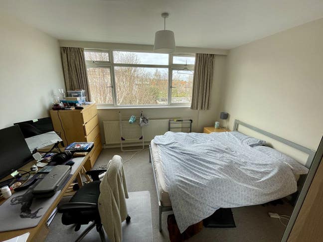 Spacious Double room near East Putney Tube station Main Photo