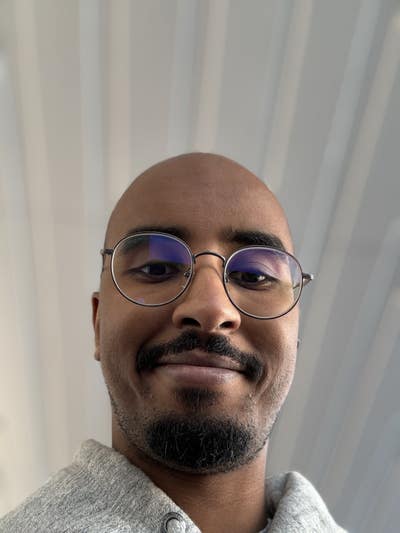 Looking to buddy up Main Photo