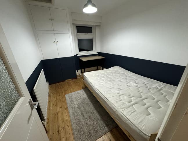 Double room available - Bills included  Main Photo