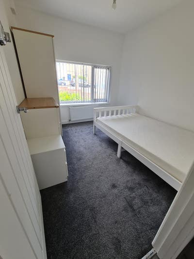 Room to rent in St George  Main Photo