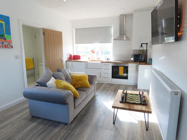 Charming Fully Furnished 1-Bedroom Annex for Rent Main Photo