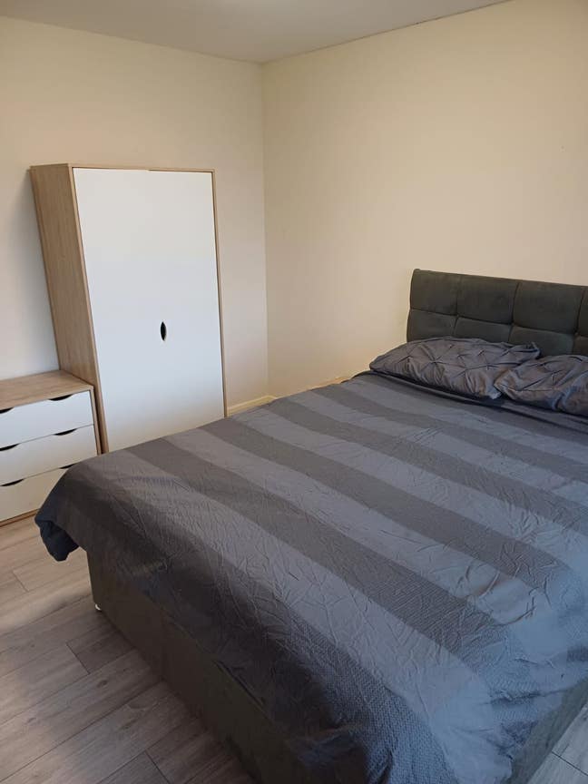 Double Room with Ensuite near Town Centre Main Photo