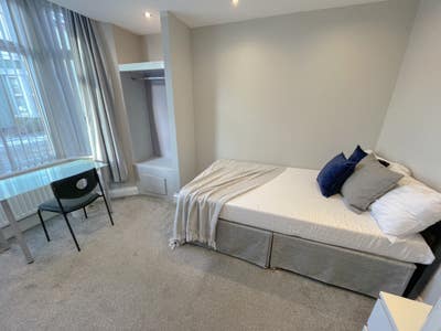 Cameron Street - 2 Rooms Available Main Photo