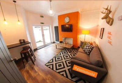 1 Small Double  Room in L6! -  Great Access to L1! Main Photo