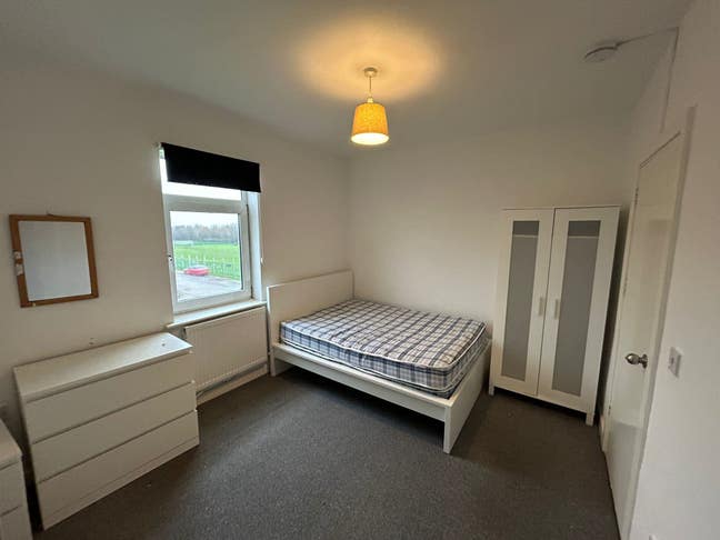 Furnished Room to Let – All Bills Included Main Photo