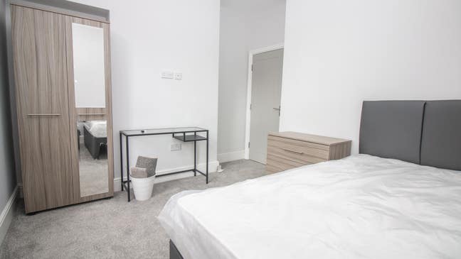 1 Double Room in Garston for a Great Price! Main Photo