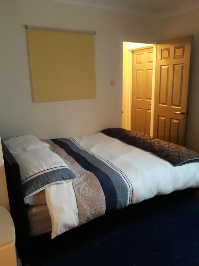 Large Double Room.  Mon-Fri Only Main Photo