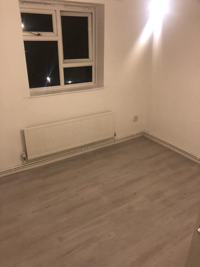 Large Double Room in a shared Flat Main Photo