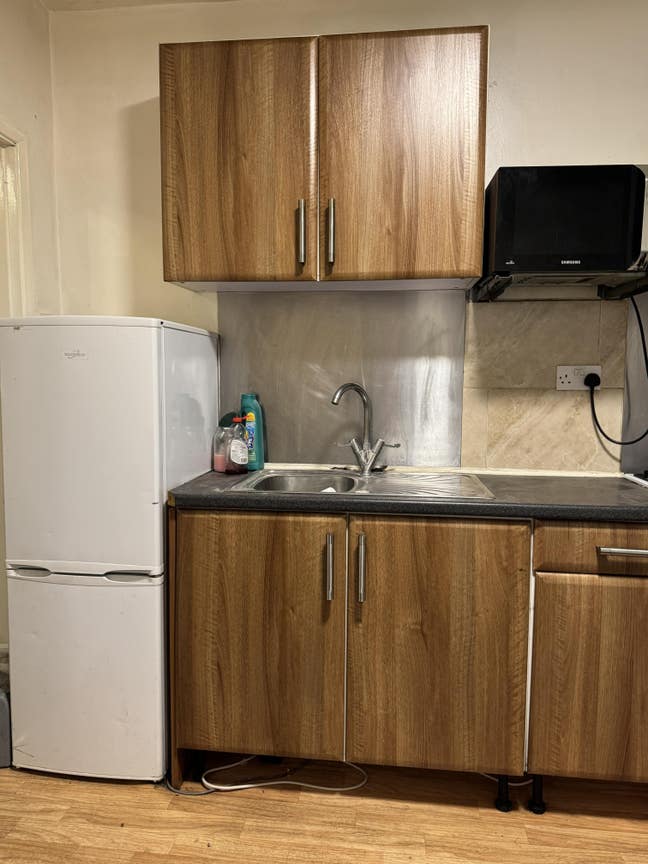 Two bedrooms flat including bill Main Photo