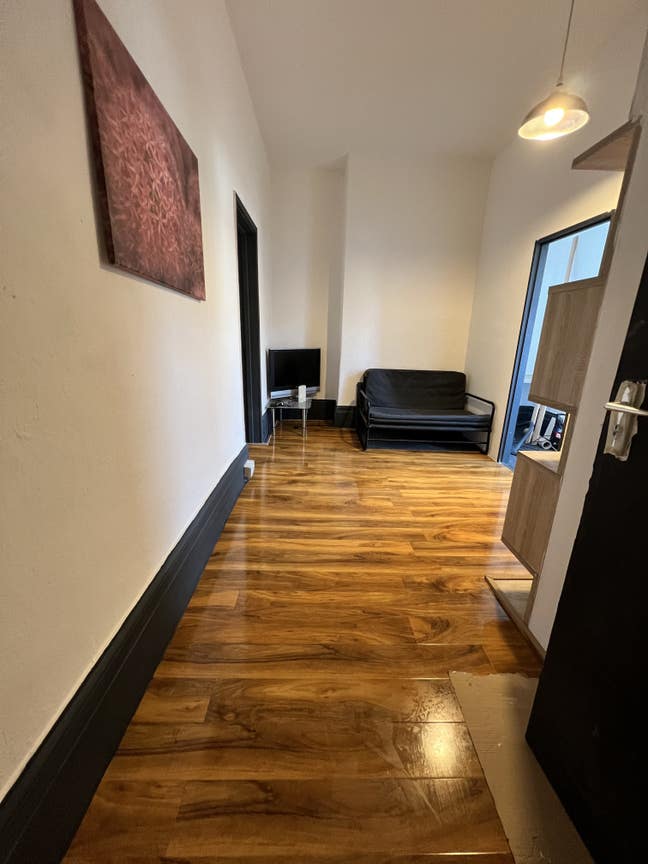 Great Location - 2 Bed Apartment Main Photo