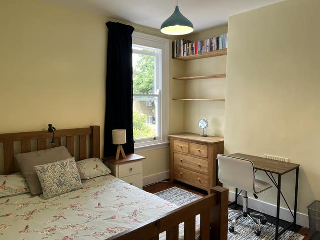 Lovely double room in Walthamstow close to tube Main Photo