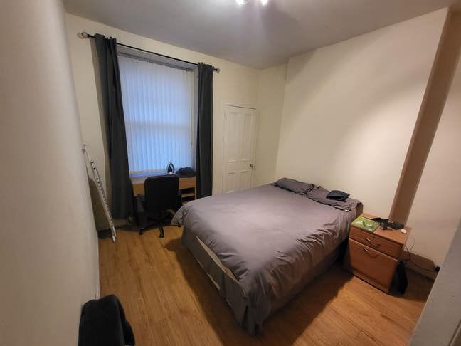 Room Available in Cosy Haymarket Flat Main Photo