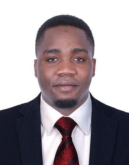 I am a professional male aged 34. I am lookin... Main Photo