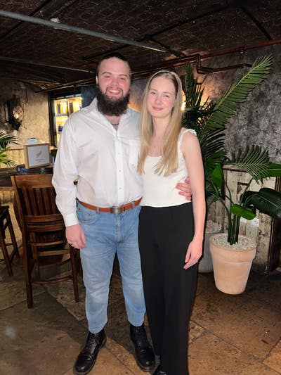 Place to live for married couple Main Photo