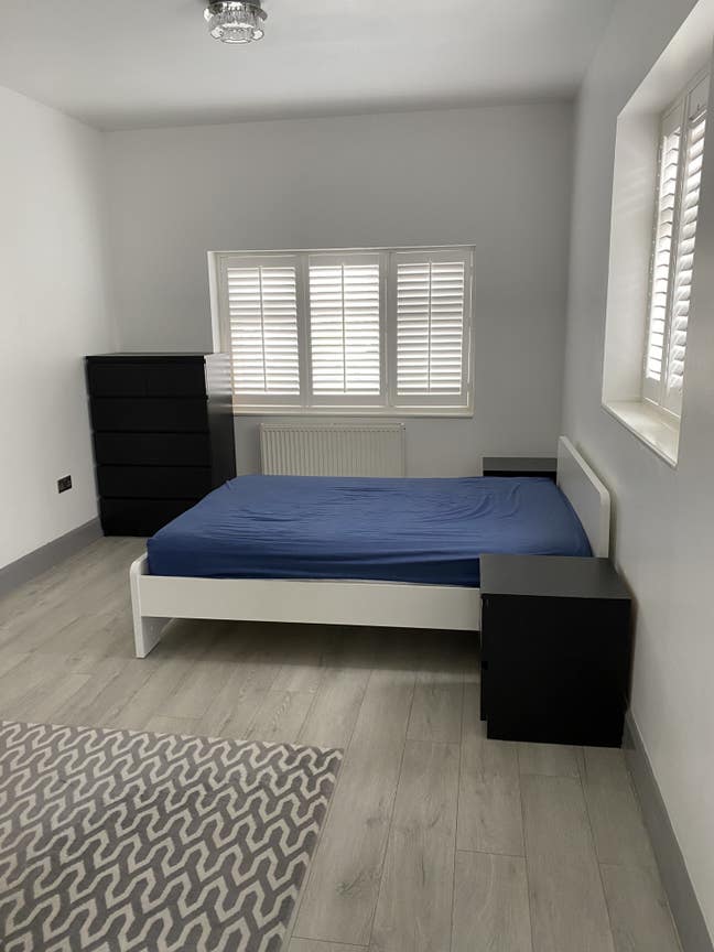 Large studio with private access Main Photo
