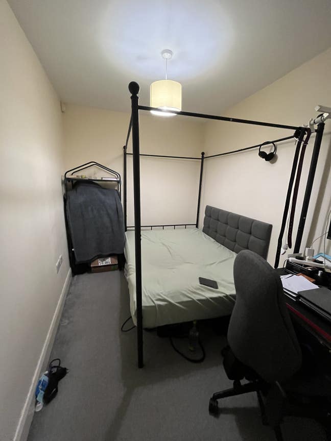 Affordable Double Room in Prime Location: B15 Main Photo