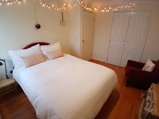 Housemate for friendly female house wanted ASAP Main Photo