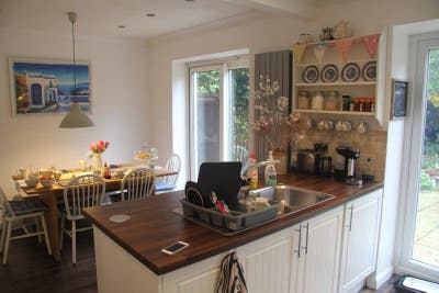 Double room(small) in a spacious house with garden Main Photo