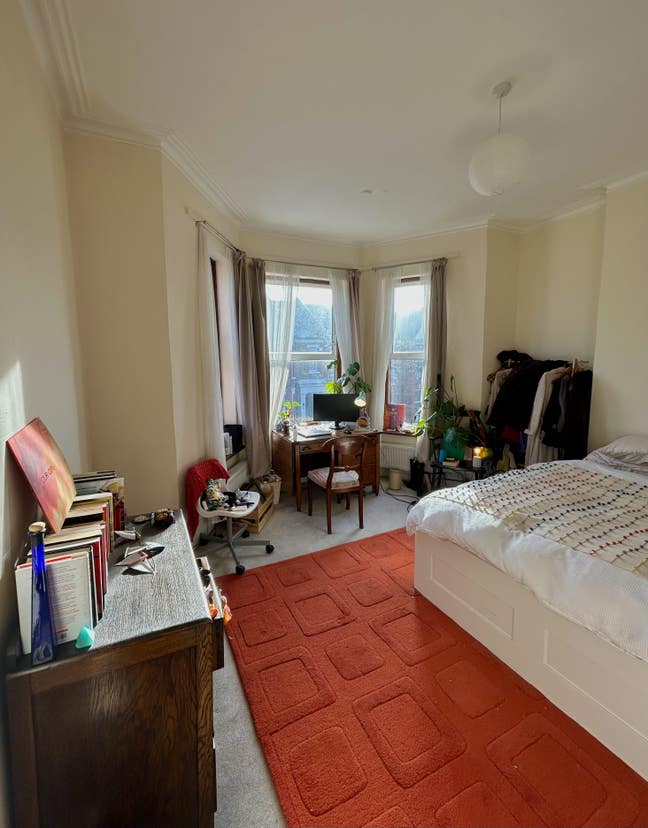 Short-term let, double room - Stoke Newington  Main Photo