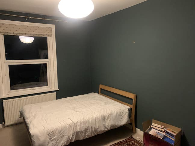 Good size room next to St George’s Park Main Photo