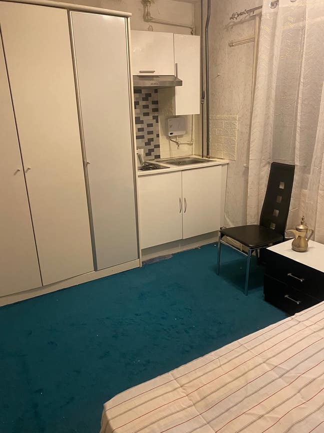 Large Double Room with kitchenette Main Photo