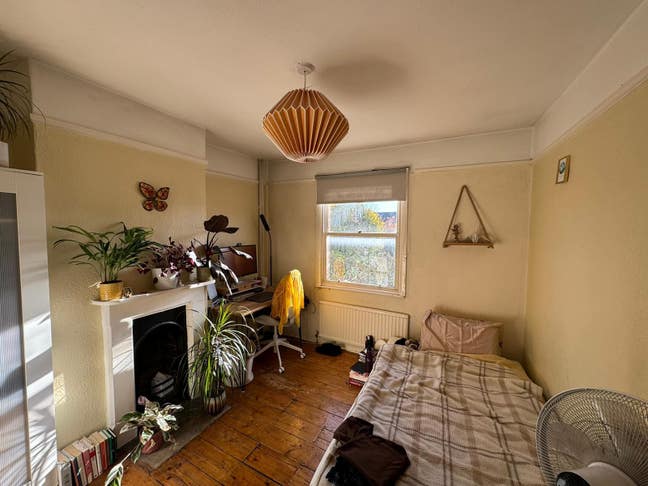 Sublet in Henley Street House Main Photo