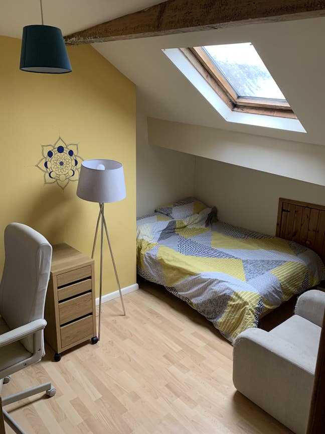 2x Double Rooms to let in Todmorden House Main Photo