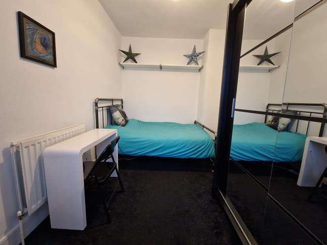 SHORT TERM double room nr hospital Main Photo