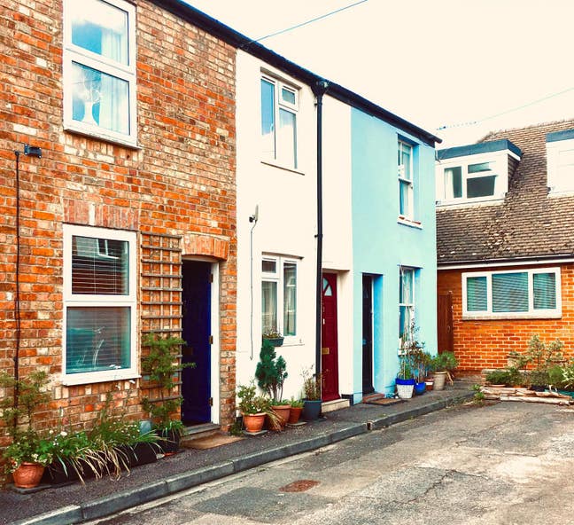 Small quiet house Main Photo