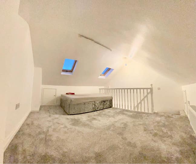 1 Single Room Main Photo