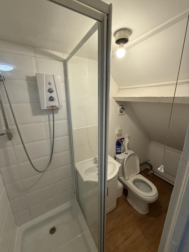 Studio Flat for Rent in Purley Main Photo