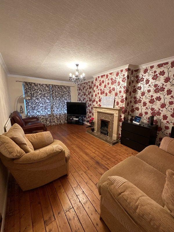 1 Double room in a 3Bed House near universities Main Photo