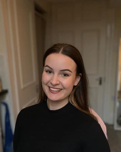 Maddie, Business Analyst, 24  Main Photo