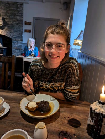 1 year let with 2 wonderful dogs  Main Photo